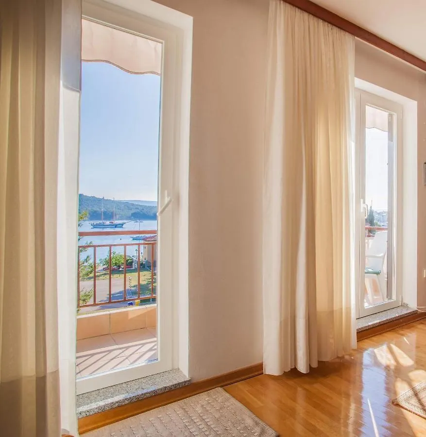 Apartment Panorama Cres